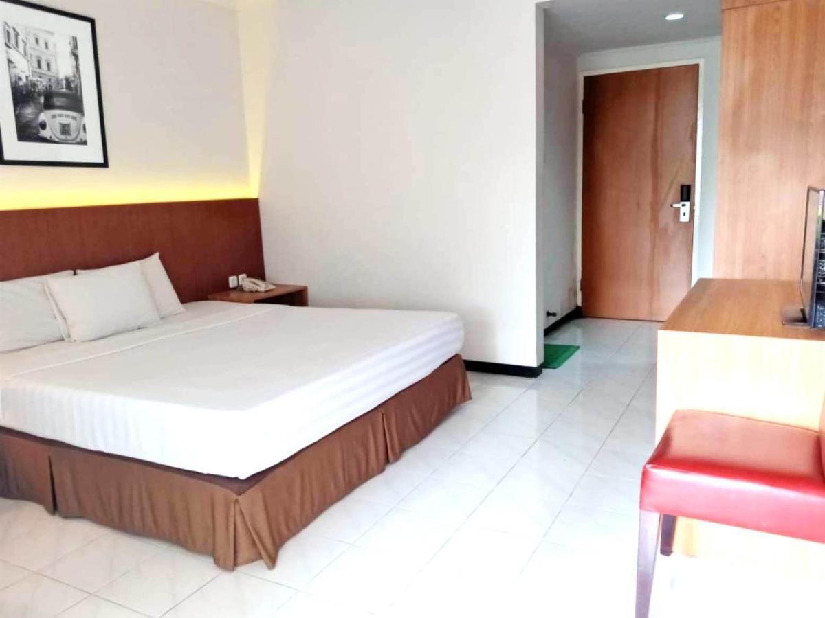 Hotel Metropole Batu  Luaran gambar