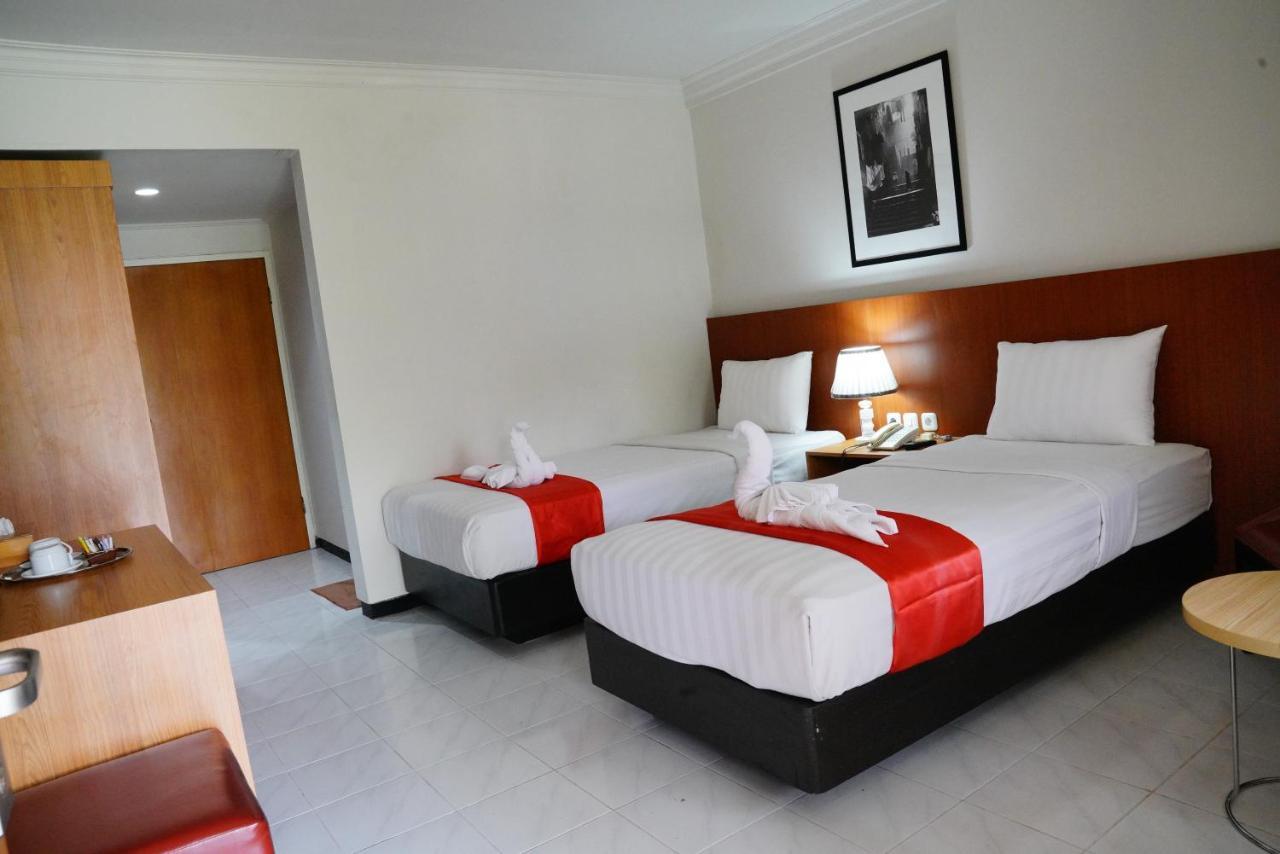 Hotel Metropole Batu  Luaran gambar