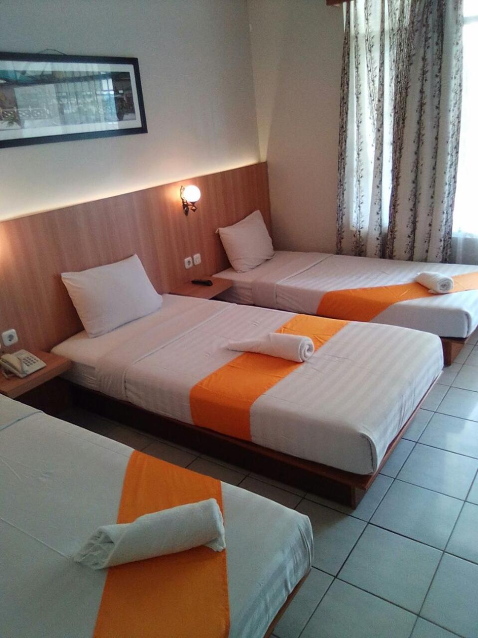 Hotel Metropole Batu  Luaran gambar
